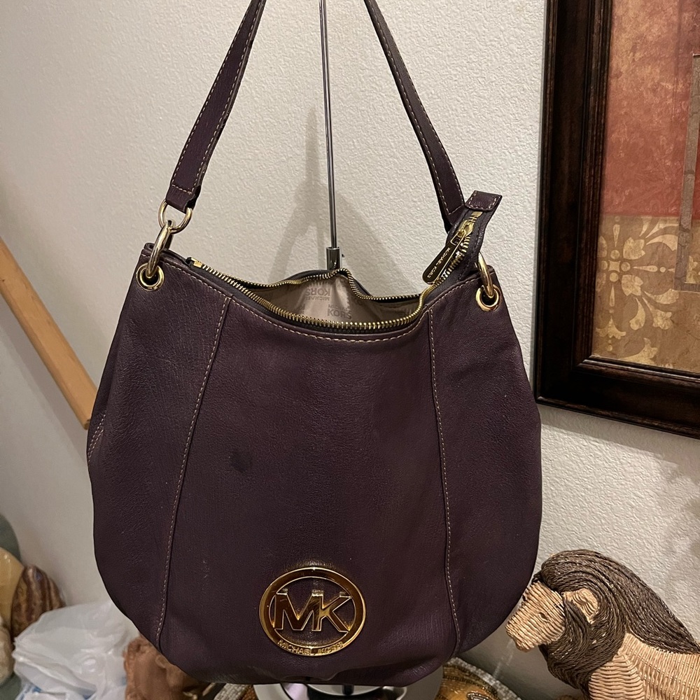 Michael Kors Large Eggplant LeatherHoboStyleShoulderBag.Tan MonogramInterior.GUC
